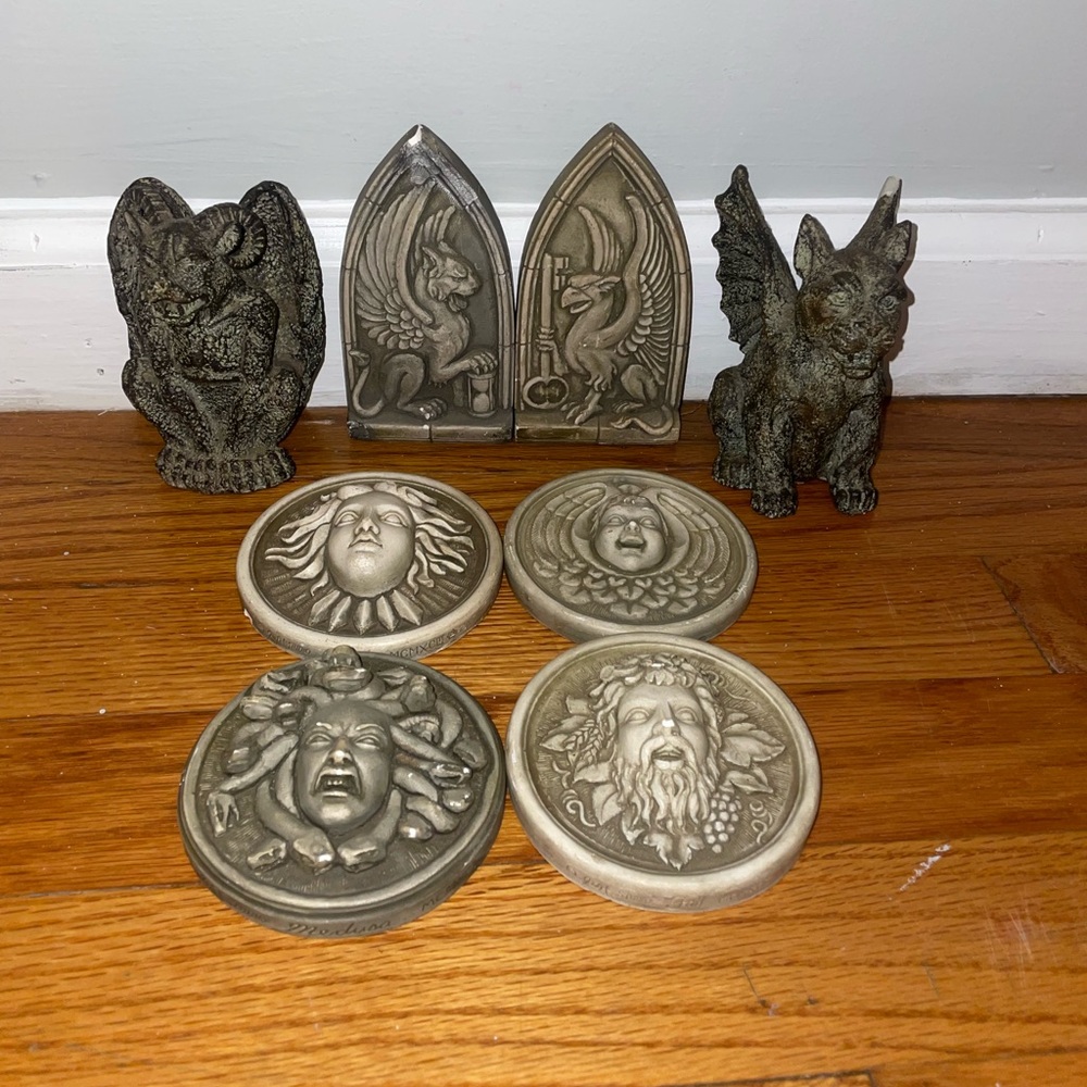 RARE - JWH Studio MCMXCII Sculptures & Wall Plaques